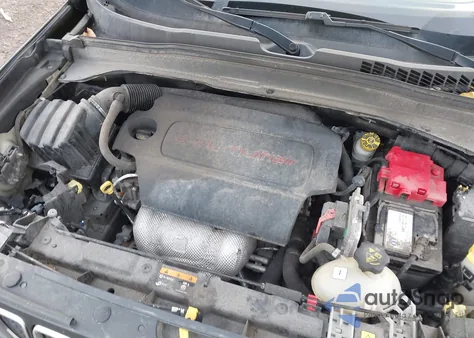 2019 Jeep Renegade Sport 4X4 from USA, damaged, VIN ZACNJBAB8KPK88777